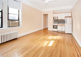 3105 Brighton 3rd Street, Brooklyn, New York 11235, 1 Bedroom Bedrooms, ,1 BathroomBathrooms,Residential,For Sale,Brighton 3rd,486846