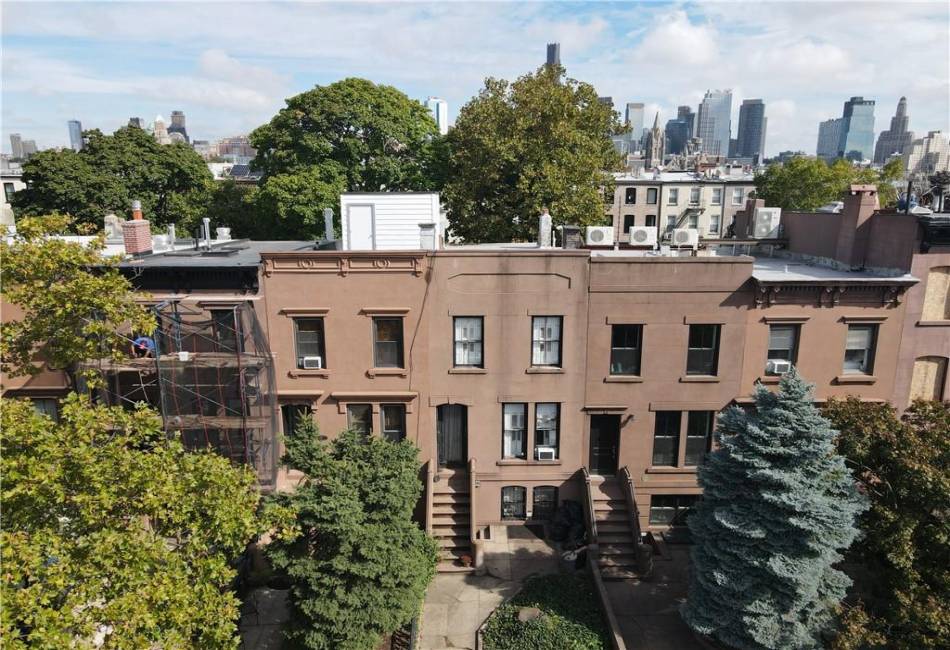 21 2nd Street, Brooklyn, New York 11231, 3 Bedrooms Bedrooms, ,2 BathroomsBathrooms,Residential,For Sale,2nd,486847