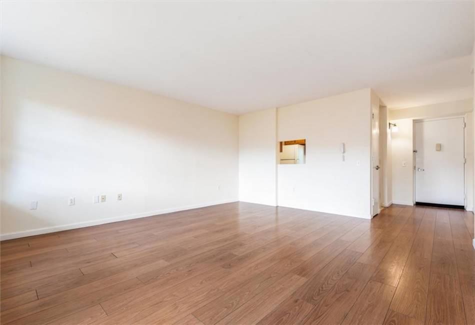 221 Beach 80th Street, Rockaway Beach, New York 11693, 1 Bedroom Bedrooms, ,1 BathroomBathrooms,Residential,For Sale,Beach 80th,486861