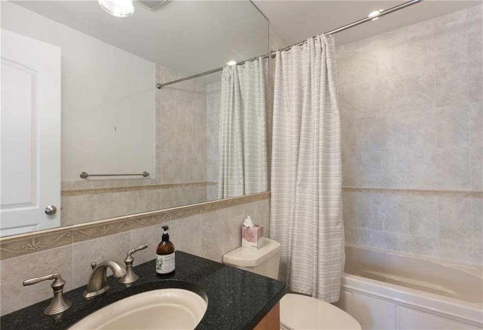 100-06 Shorefront Parkway, Queens, New York 11694, 2 Bedrooms Bedrooms, ,2 BathroomsBathrooms,Residential,For Sale,Shorefront,486874