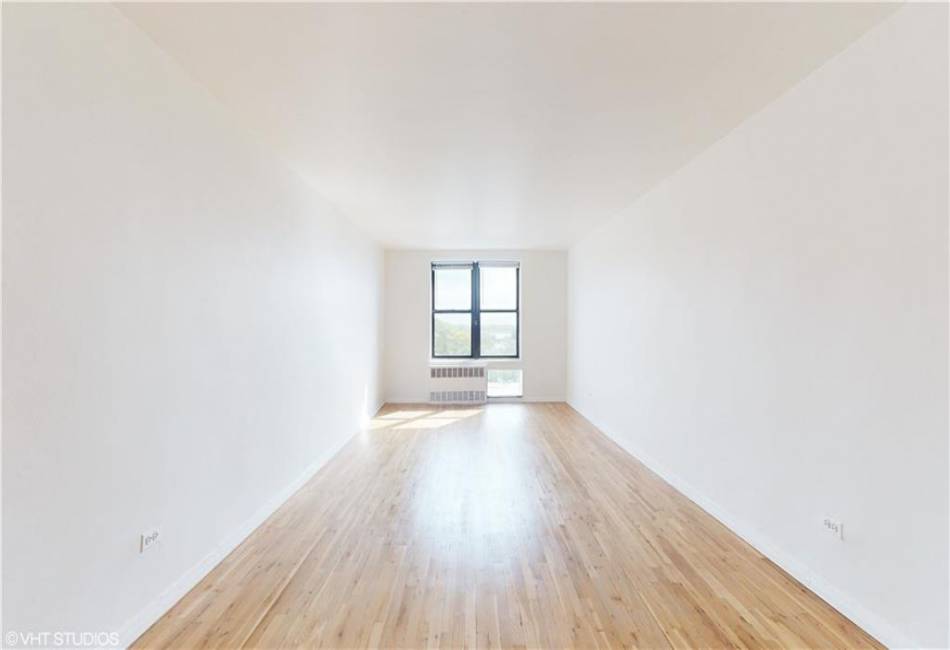 3235 Emmons Avenue, Brooklyn, New York 11235, 2 Bedrooms Bedrooms, ,1 BathroomBathrooms,Residential,For Sale,Emmons,469213