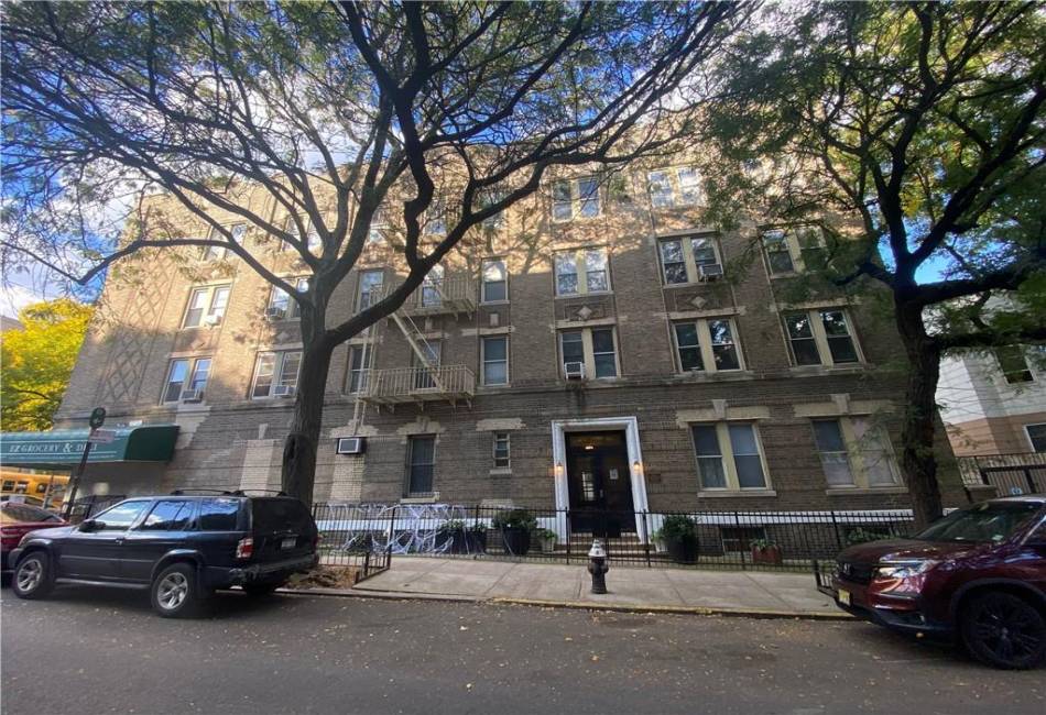 705 41st Street, Brooklyn, New York 11232, 2 Bedrooms Bedrooms, ,1 BathroomBathrooms,Residential,For Sale,41st,486830