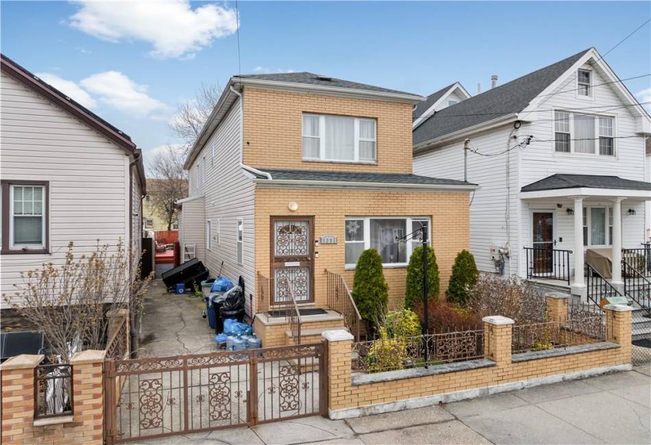 1391 Remsen Avenue, Brooklyn, New York 11236, ,Residential,For Sale,Remsen,486885