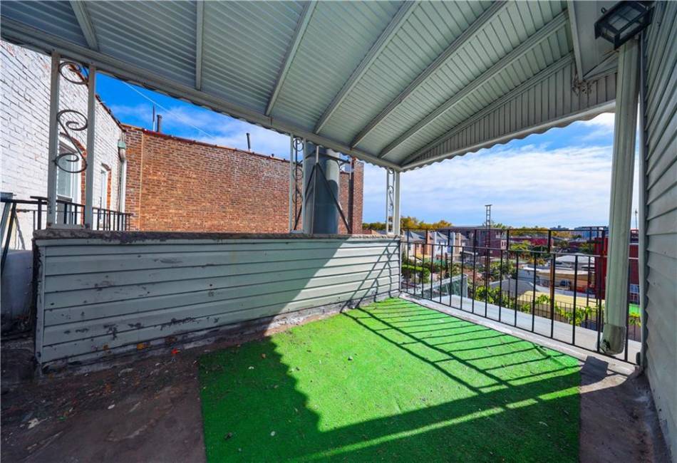 190 Avenue U, Brooklyn, New York 11223, ,Mixed Use,For Sale,Avenue U,486894