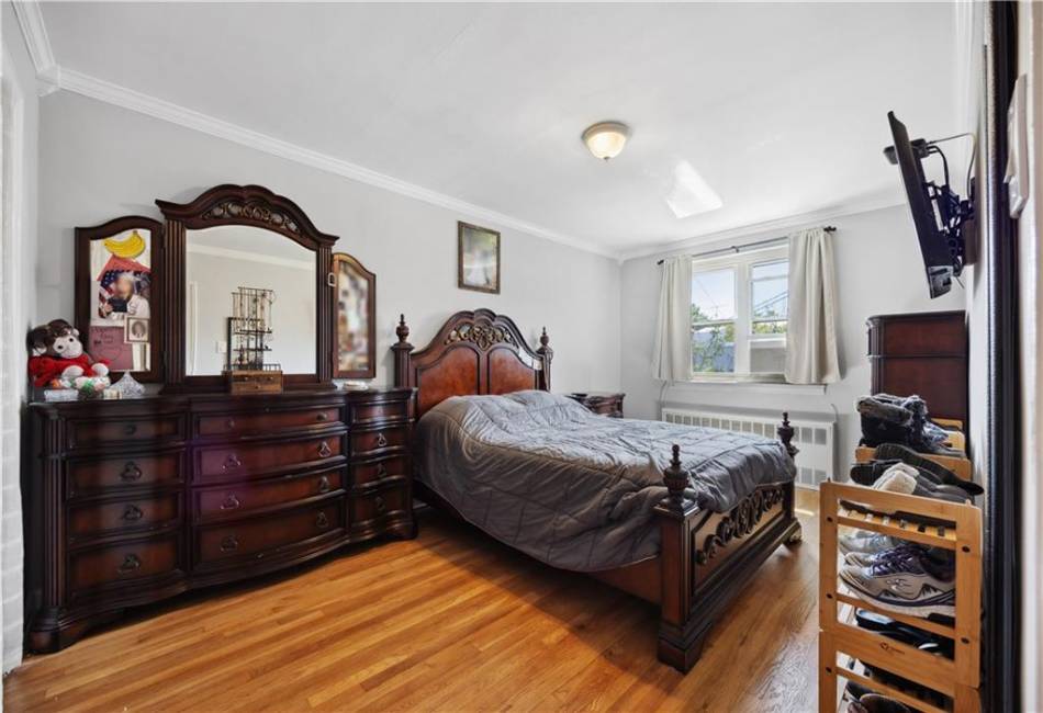 322 97th Street, Brooklyn, New York 11209, 5 Bedrooms Bedrooms, ,3 BathroomsBathrooms,Residential,For Sale,97th,486867