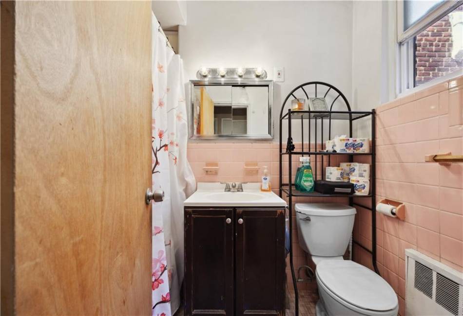 322 97th Street, Brooklyn, New York 11209, 5 Bedrooms Bedrooms, ,3 BathroomsBathrooms,Residential,For Sale,97th,486867