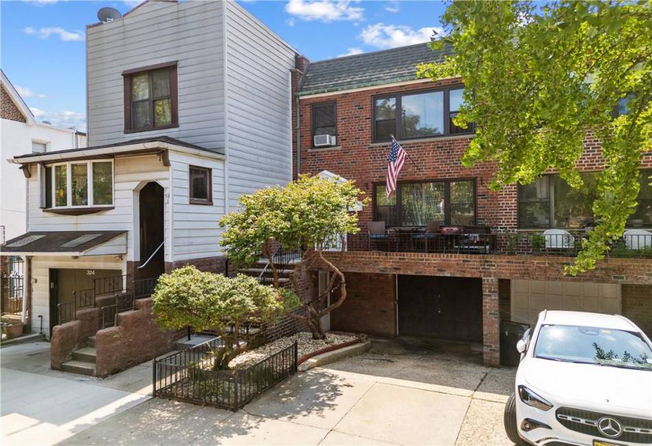 322 97th Street, Brooklyn, New York 11209, 5 Bedrooms Bedrooms, ,3 BathroomsBathrooms,Residential,For Sale,97th,486867