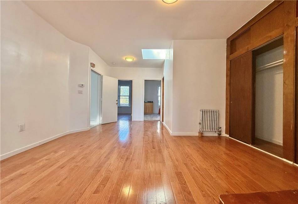 7508 15th Avenue, Brooklyn, New York 11228, ,Mixed Use,For Sale,15th,486892