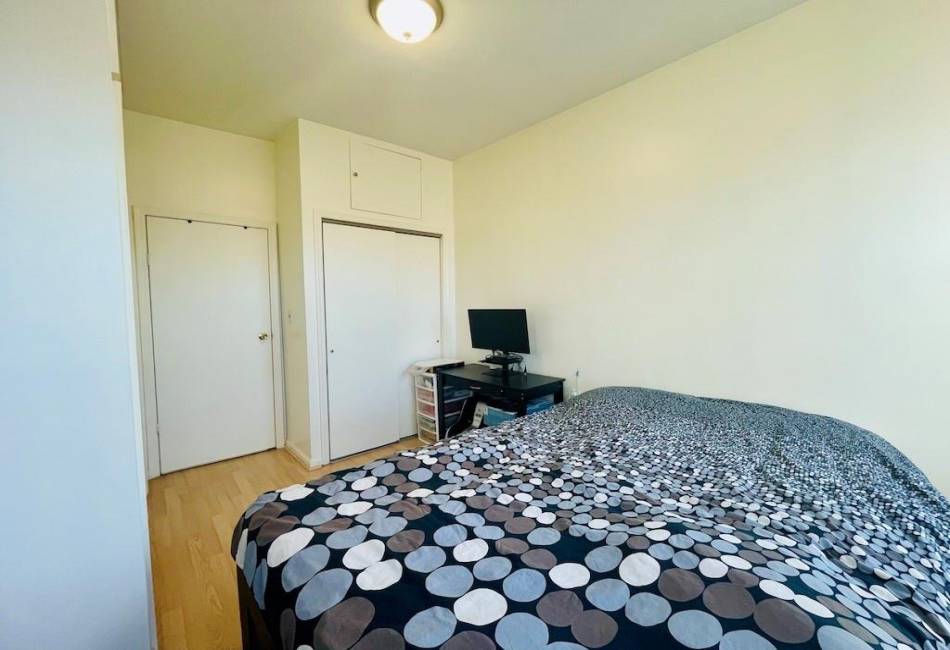 208 Bay 22nd Street, Brooklyn, New York 11214, 2 Bedrooms Bedrooms, ,1 BathroomBathrooms,Residential,For Sale,Bay 22nd,486909