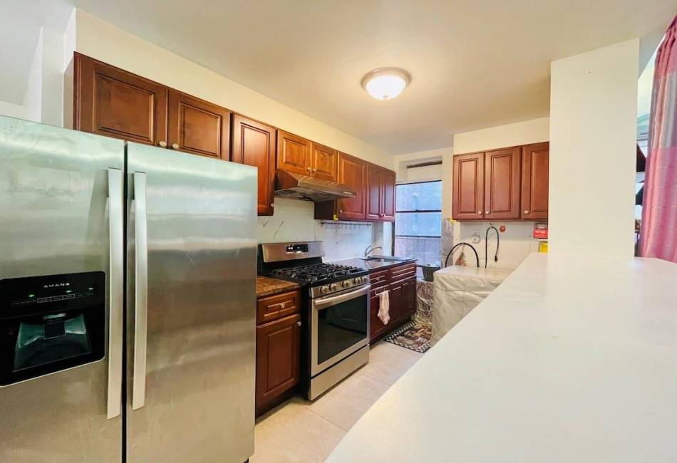 208 Bay 22nd Street, Brooklyn, New York 11214, 2 Bedrooms Bedrooms, ,1 BathroomBathrooms,Residential,For Sale,Bay 22nd,486909