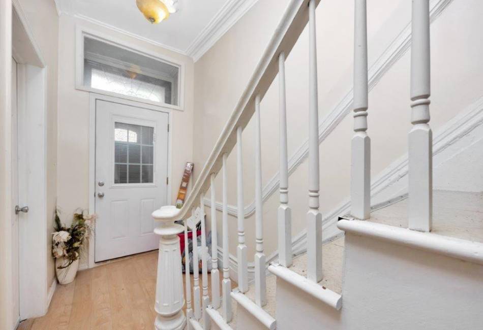 964 Gates Avenue, Brooklyn, New York 11221, 3 Bedrooms Bedrooms, ,2 BathroomsBathrooms,Residential,For Sale,Gates,486923