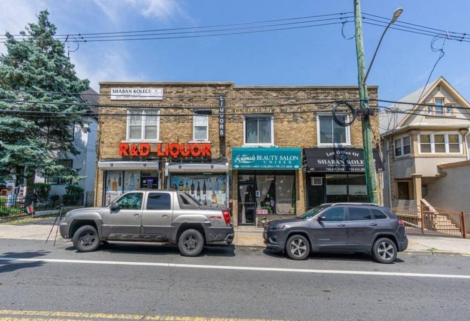 355 Victory Boulevard, Staten Island, New York 10301, ,Mixed Use,For Sale,Victory,486925