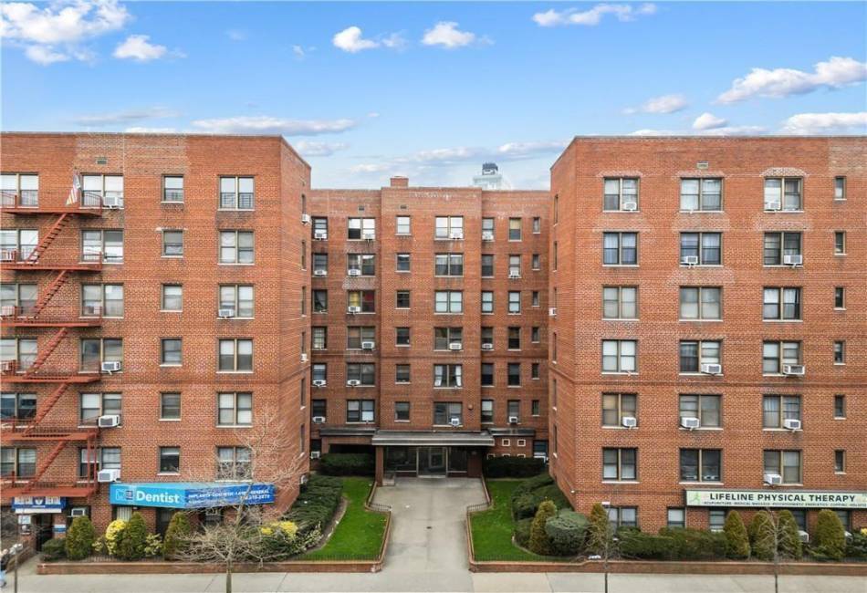 3060 Ocean Avenue, Brooklyn, New York 11235, 1 Bedroom Bedrooms, ,1 BathroomBathrooms,Residential,For Sale,Ocean,486927