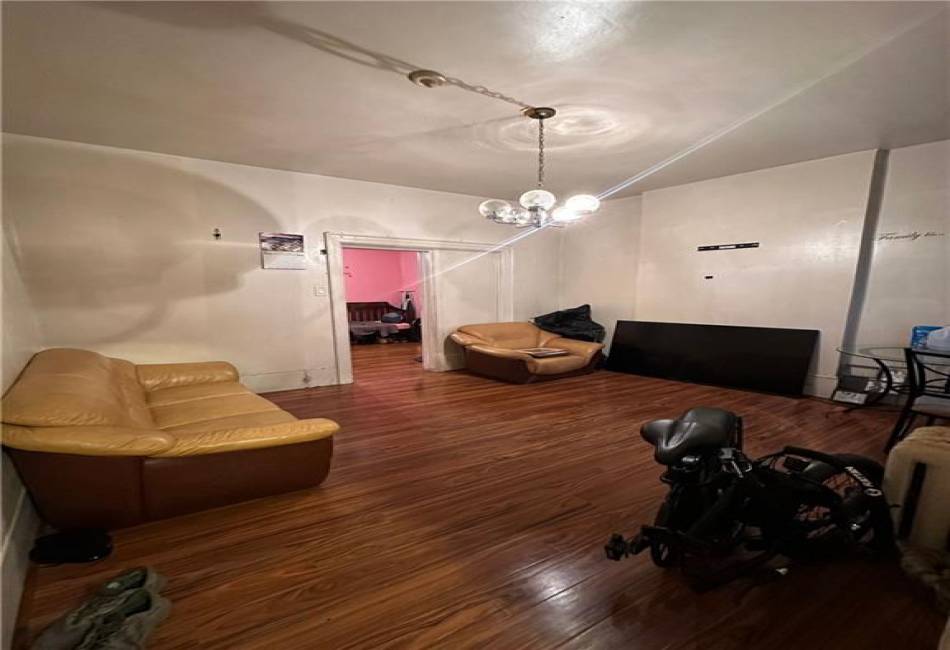 767 Eastern Parkway, Brooklyn, New York 11213, 2 Bedrooms Bedrooms, ,1 BathroomBathrooms,Residential,For Sale,Eastern,486931