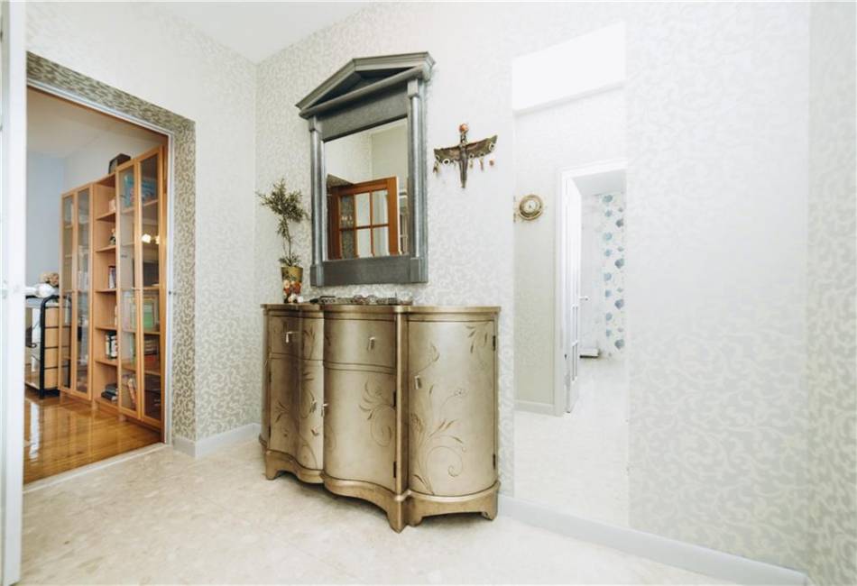 82 West End Avenue, Brooklyn, New York 11235, 2 Bedrooms Bedrooms, ,3 BathroomsBathrooms,Residential,For Sale,West End,486933