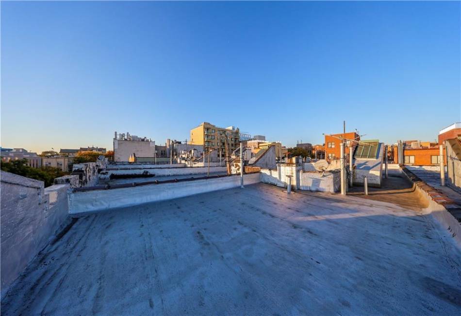 729 59th Street, Brooklyn, New York 11220, 11 Bedrooms Bedrooms, ,5 BathroomsBathrooms,Residential,For Sale,59th,486953