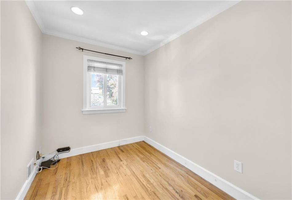 12 Paerdegat 13th Street, Brooklyn, New York 11236, 5 Bedrooms Bedrooms, ,3.5 BathroomsBathrooms,Residential,For Sale,Paerdegat 13th,486957