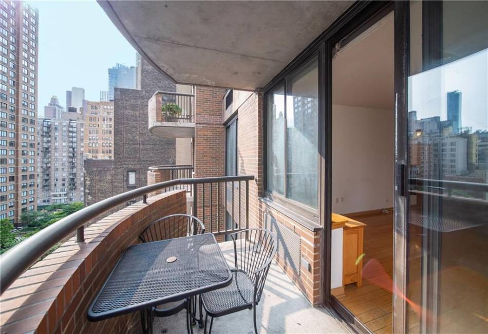 157 32nd Street, Manhattan, New York 10016, 2 Bedrooms Bedrooms, ,2 BathroomsBathrooms,Rental,For Sale,32nd,486956