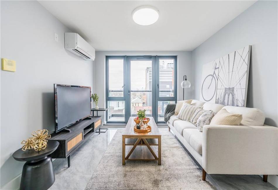 811 45th Street, Brooklyn, New York 11220, 1 Bedroom Bedrooms, ,1 BathroomBathrooms,Residential,For Sale,45th,486965