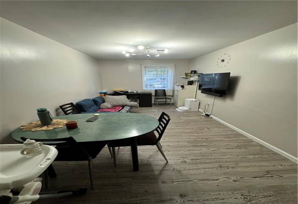 4641 Bedford Avenue, Brooklyn, New York 11235, 2 Bedrooms Bedrooms, ,1 BathroomBathrooms,Residential,For Sale,Bedford,486974