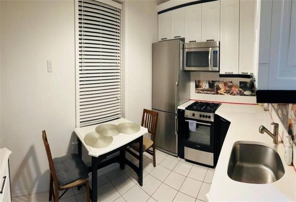 2950 Ocean Avenue, Brooklyn, New York 11235, 1 Bedroom Bedrooms, ,1 BathroomBathrooms,Residential,For Sale,Ocean,486978