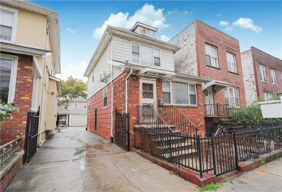 2064 78th Street, Brooklyn, New York 11204, 4 Bedrooms Bedrooms, ,3 BathroomsBathrooms,Residential,For Sale,78th,486984