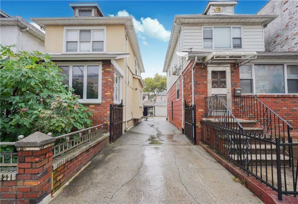 2064 78th Street, Brooklyn, New York 11204, 4 Bedrooms Bedrooms, ,3 BathroomsBathrooms,Residential,For Sale,78th,486984