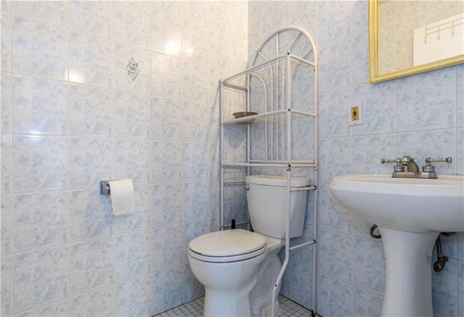 3126 Neptune Avenue, Brooklyn, New York 11224, 3 Bedrooms Bedrooms, ,1.5 BathroomsBathrooms,Residential,For Sale,Neptune,486985