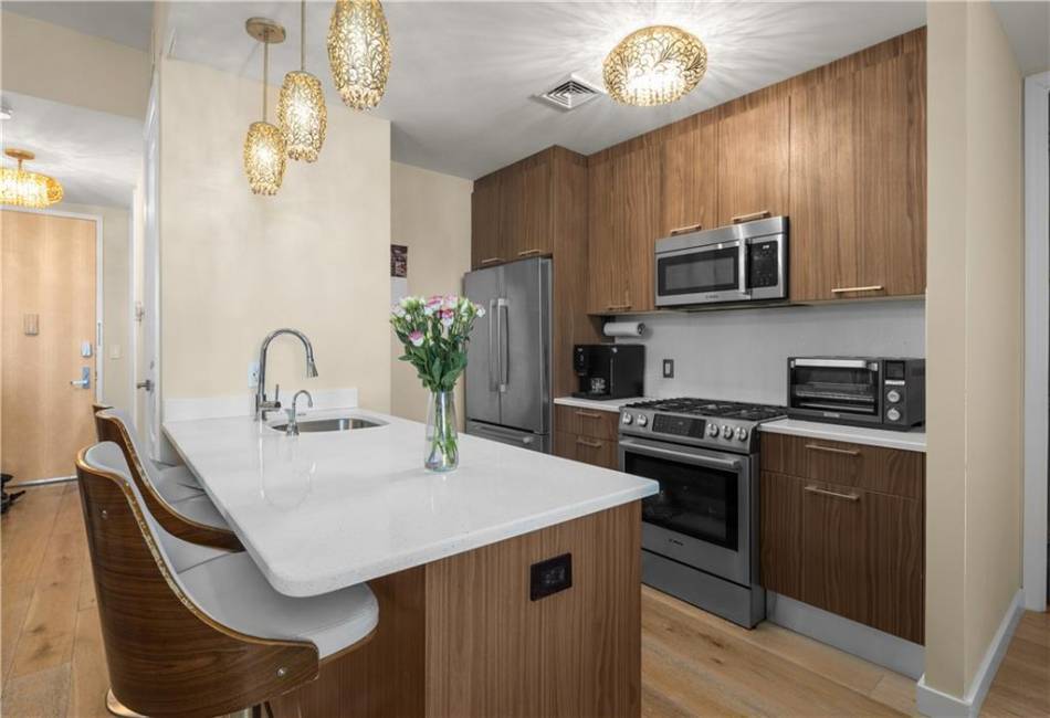 104 End Avenue, Brooklyn, New York 11235, 2 Bedrooms Bedrooms, ,2 BathroomsBathrooms,Residential,For Sale,End,486987