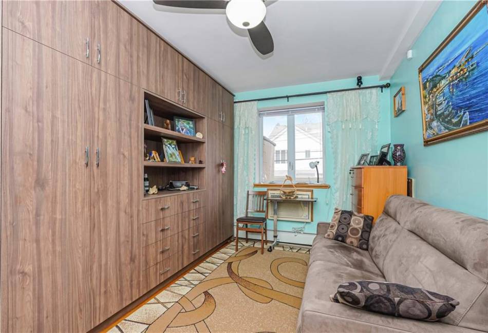 1733 Ocean Avenue, Brooklyn, New York 11230, 2 Bedrooms Bedrooms, ,2 BathroomsBathrooms,Residential,For Sale,Ocean,486992