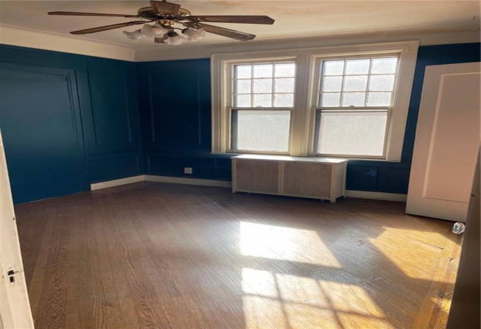 23 Seeley Street, Brooklyn, New York 11218, 5 Bedrooms Bedrooms, ,Residential,For Sale,Seeley,486995