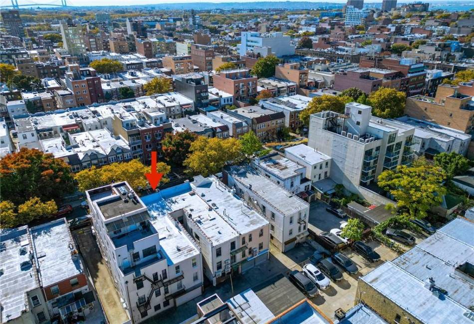 863 54th Street, Brooklyn, New York 11220, 5 Bedrooms Bedrooms, ,2 BathroomsBathrooms,Residential,For Sale,54th,486998