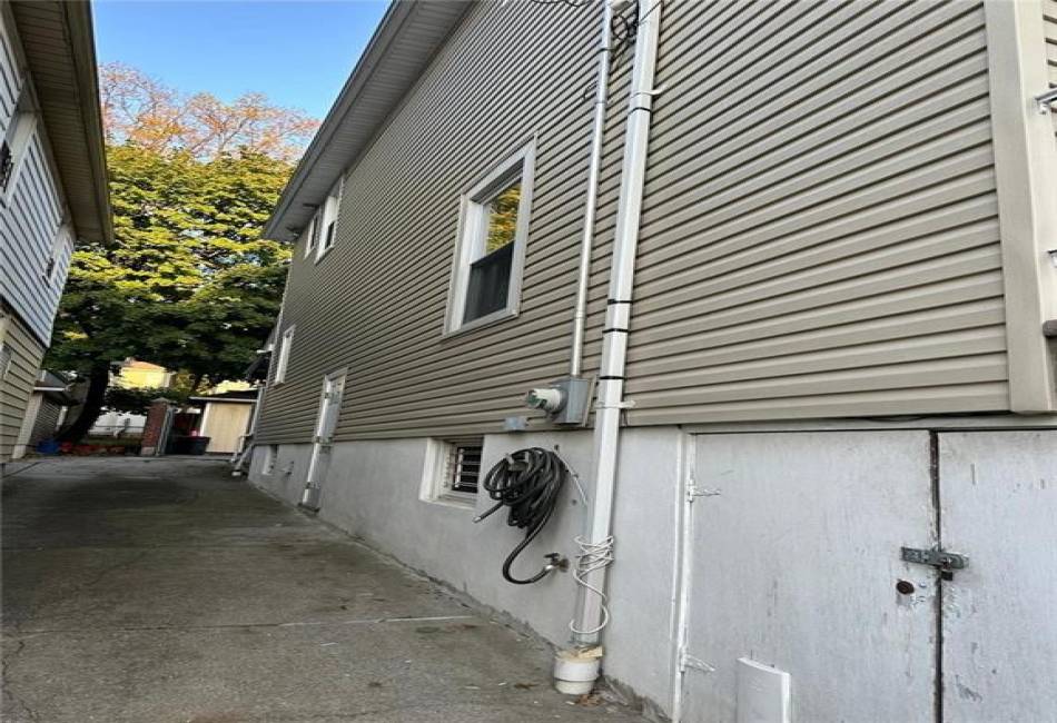 145 Roe Street, Staten Island, New York 10310, 3 Bedrooms Bedrooms, ,2 BathroomsBathrooms,Residential,For Sale,Roe,486999