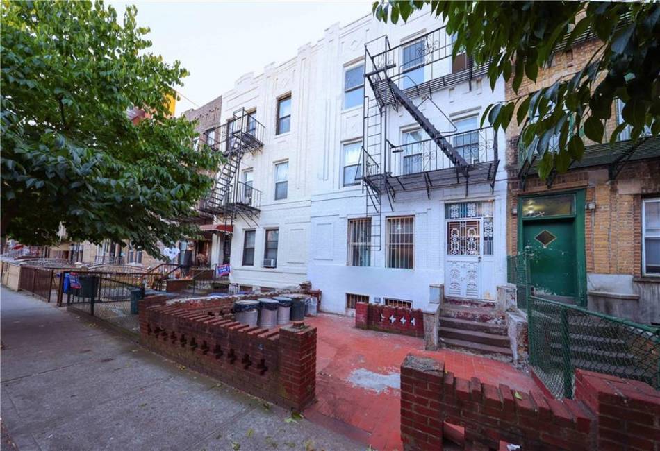 730 59th Street, Brooklyn, New York 11220, 11 Bedrooms Bedrooms, ,6 BathroomsBathrooms,Residential,For Sale,59th,487011