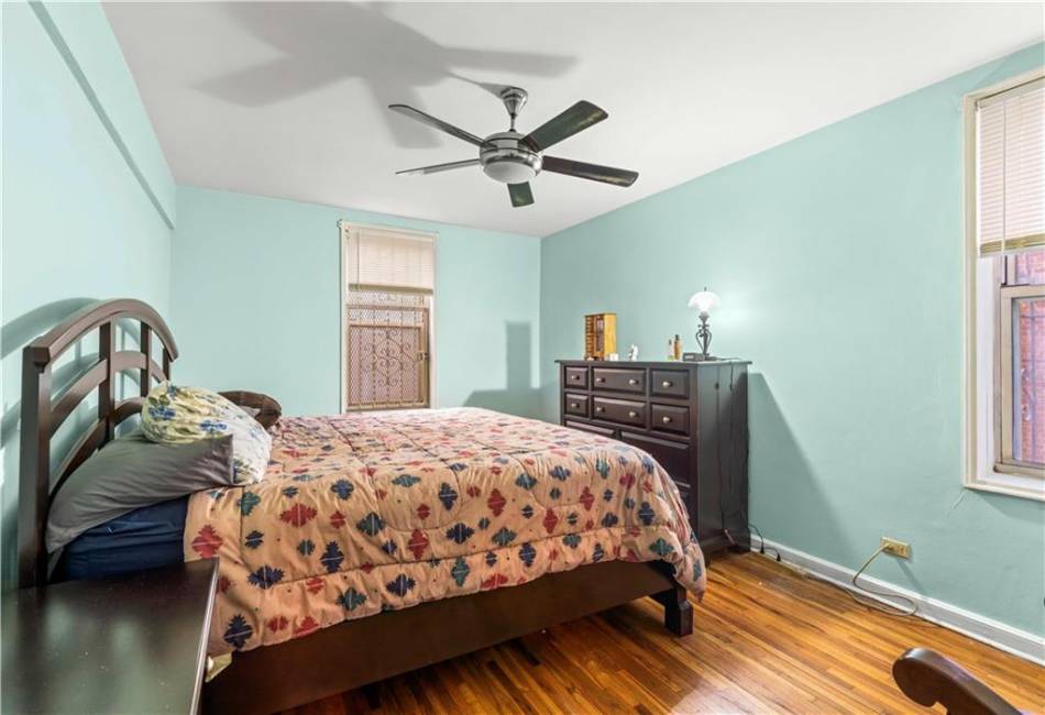 243 McDonald Avenue, Brooklyn, New York 11218, 2 Bedrooms Bedrooms, ,1 BathroomBathrooms,Residential,For Sale,McDonald,487017