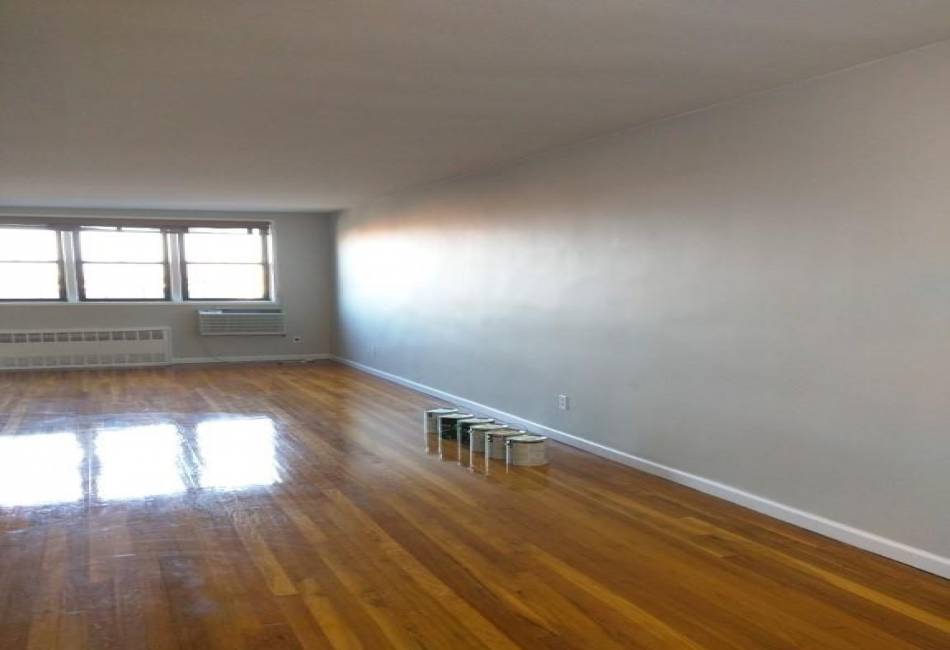 30 Bay 29th Street, Brooklyn, New York 11214, 2 Bedrooms Bedrooms, ,1.5 BathroomsBathrooms,Residential,For Sale,Bay 29th,487022