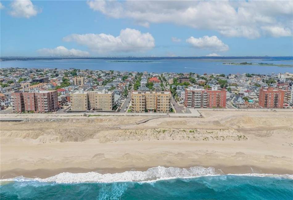 121-16 Ocean Promenade Street, Rockaway Park, New York 11694, 1 Bedroom Bedrooms, ,1 BathroomBathrooms,Residential,For Sale,Ocean Promenade,487026