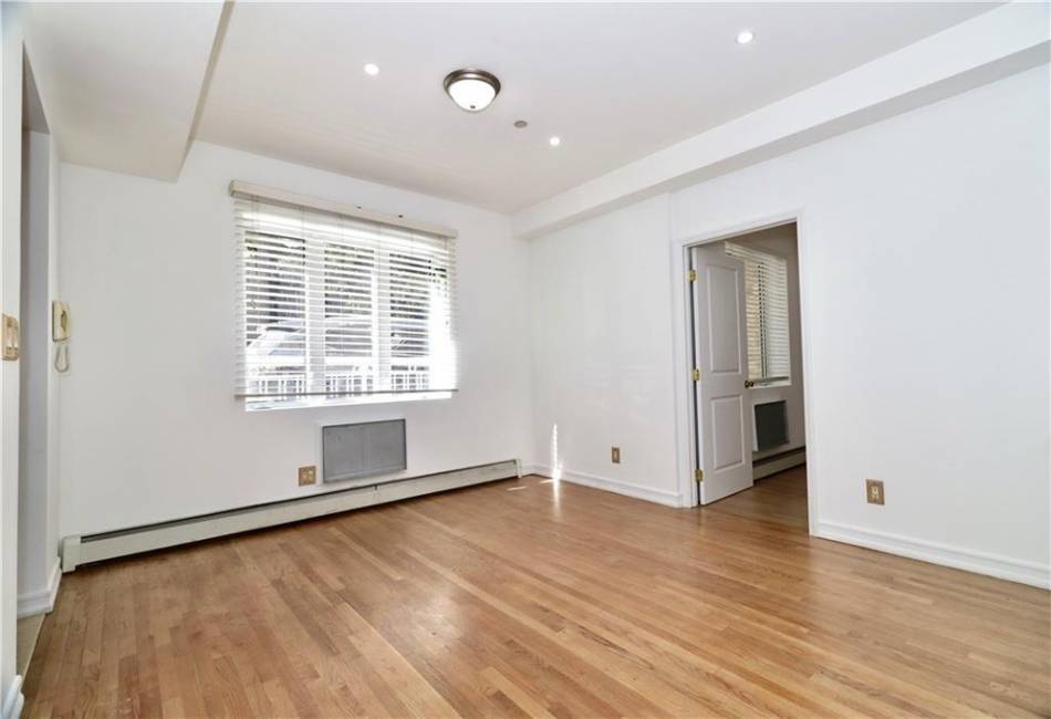 1530 15th Street, Brooklyn, New York 11230, 2 Bedrooms Bedrooms, ,3 BathroomsBathrooms,Residential,For Sale,15th,486977