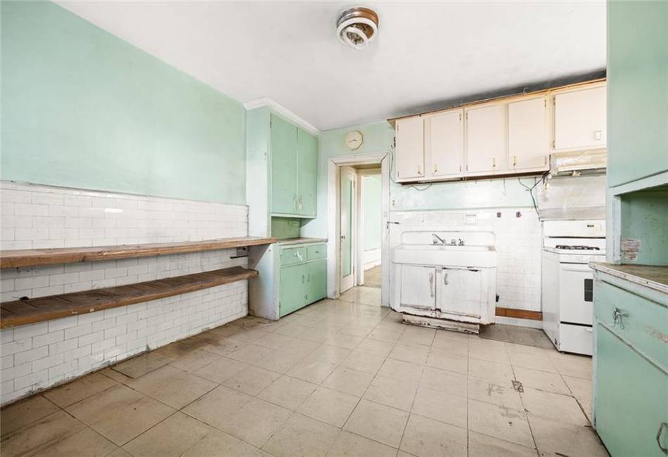 3105 Avenue J, Brooklyn, New York 11210, ,Residential,For Sale,Avenue J,487057