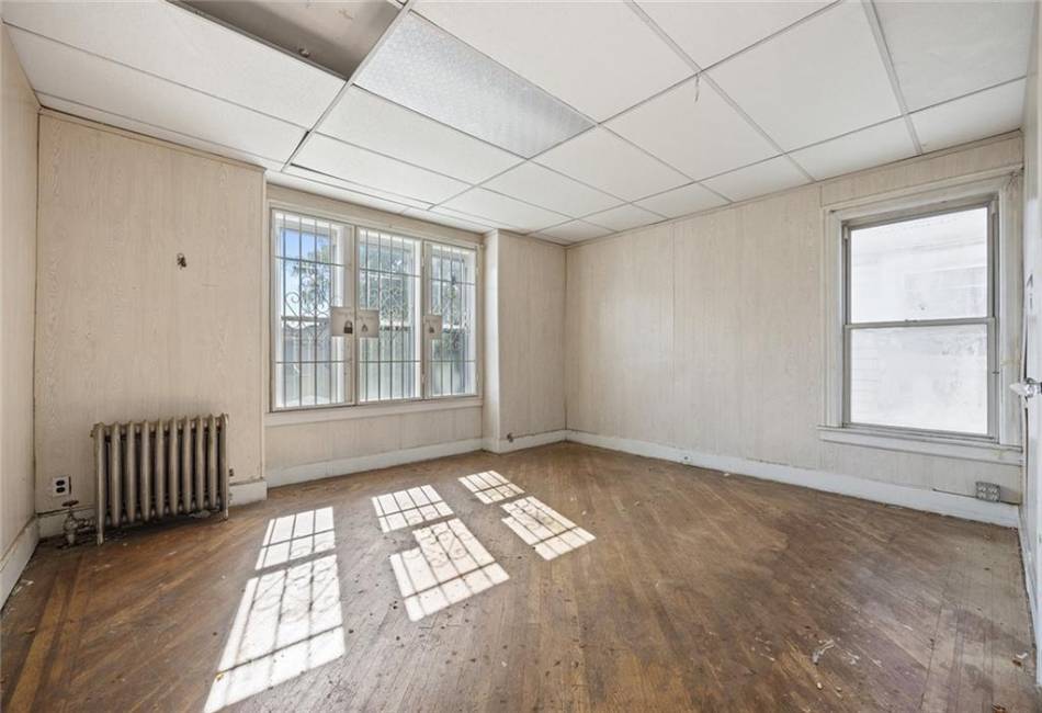 3105 Avenue J, Brooklyn, New York 11210, ,Residential,For Sale,Avenue J,487057