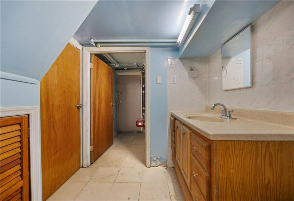 1728 2nd Street, Brooklyn, New York 11223, 4 Bedrooms Bedrooms, ,3 BathroomsBathrooms,Residential,For Sale,2nd,487068