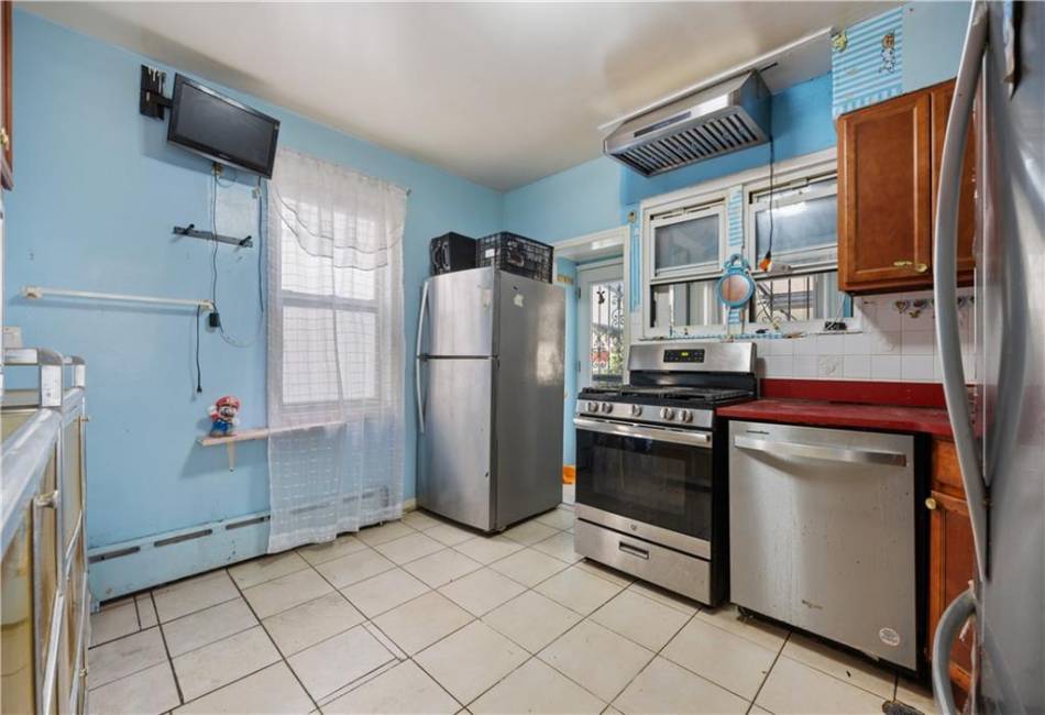 1728 2nd Street, Brooklyn, New York 11223, 4 Bedrooms Bedrooms, ,3 BathroomsBathrooms,Residential,For Sale,2nd,487068