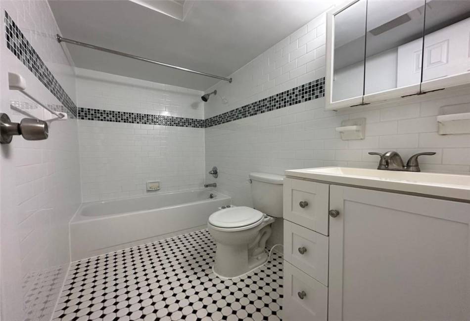 7200 Ridge Boulevard, Brooklyn, New York 11209, 1 Bedroom Bedrooms, ,1 BathroomBathrooms,Residential,For Sale,Ridge,487072