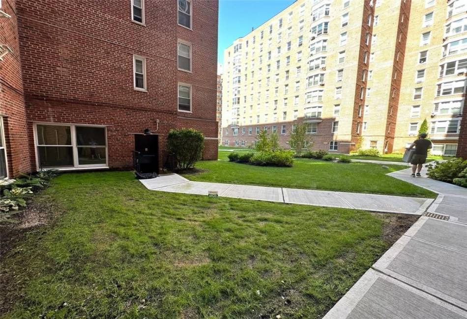 7200 Ridge Boulevard, Brooklyn, New York 11209, 1 Bedroom Bedrooms, ,1 BathroomBathrooms,Residential,For Sale,Ridge,487072