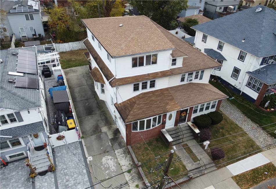 28 Elizabeth Avenue, Staten Island, New York 10310, 5 Bedrooms Bedrooms, ,4 BathroomsBathrooms,Residential,For Sale,Elizabeth,487067