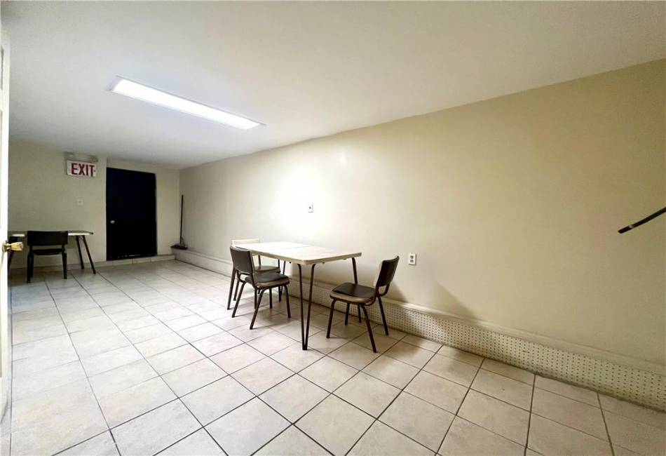 688 Rogers Avenue, Brooklyn, New York 11226, 9 Bedrooms Bedrooms, ,7 BathroomsBathrooms,Residential,For Sale,Rogers,487038