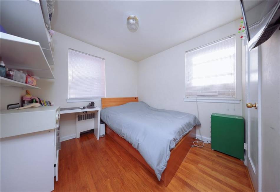 2705 Kings Highway, Brooklyn, New York 11229, 2 Bedrooms Bedrooms, ,1 BathroomBathrooms,Residential,For Sale,Kings,487059