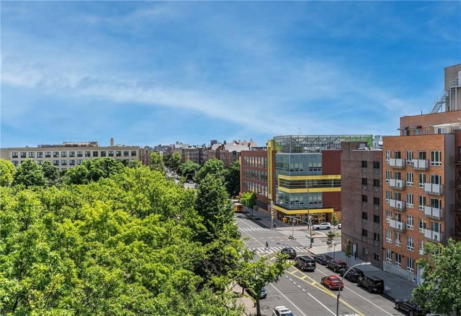 7616 Bay Parkway, Brooklyn, New York 11214, 2 Bedrooms Bedrooms, ,2 BathroomsBathrooms,Residential,For Sale,Bay,487097