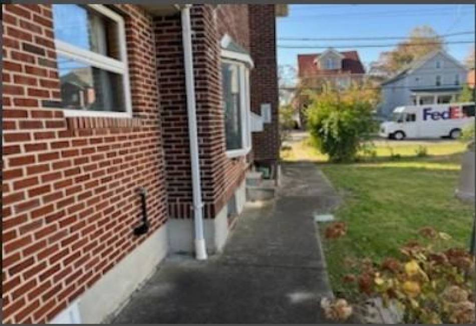 319 Clarke Avenue, Staten Island, New York 10306, 5 Bedrooms Bedrooms, ,3 BathroomsBathrooms,Residential,For Sale,Clarke,487116