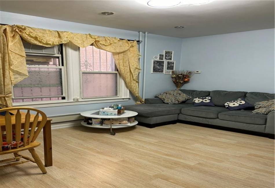 317 93rd Street, Brooklyn, New York 11209, 6 Bedrooms Bedrooms, ,4 BathroomsBathrooms,Residential,For Sale,93rd,487128